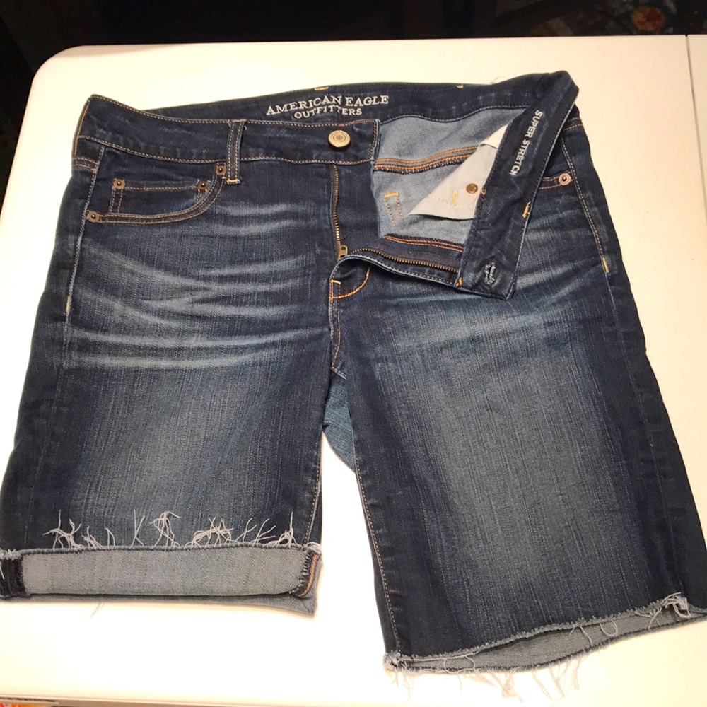 American Eagle Bermuda shorts